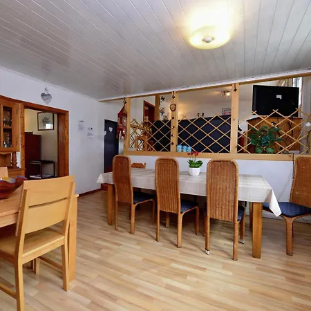 Grosszuegige In Olsberg-elpe Vakantiehuis