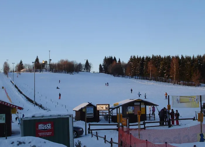 度假居 Grosszuegige In Olsberg-elpe Elpe