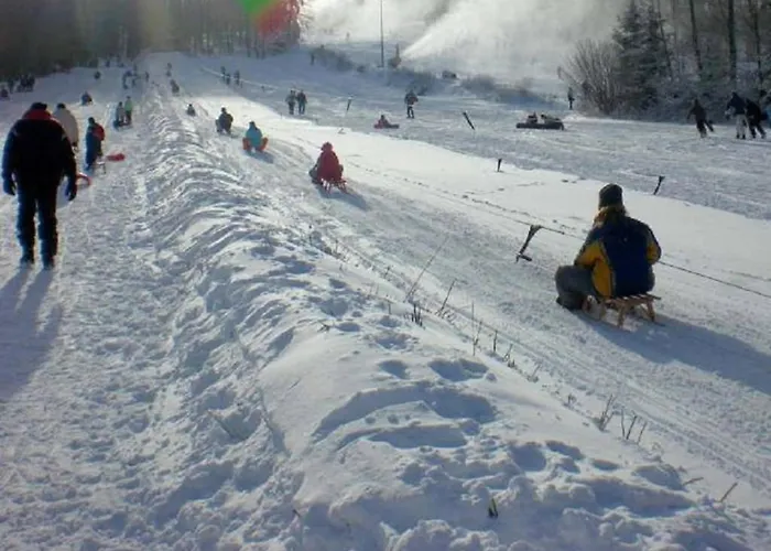 Grosszuegige In Olsberg-elpe 度假居 *